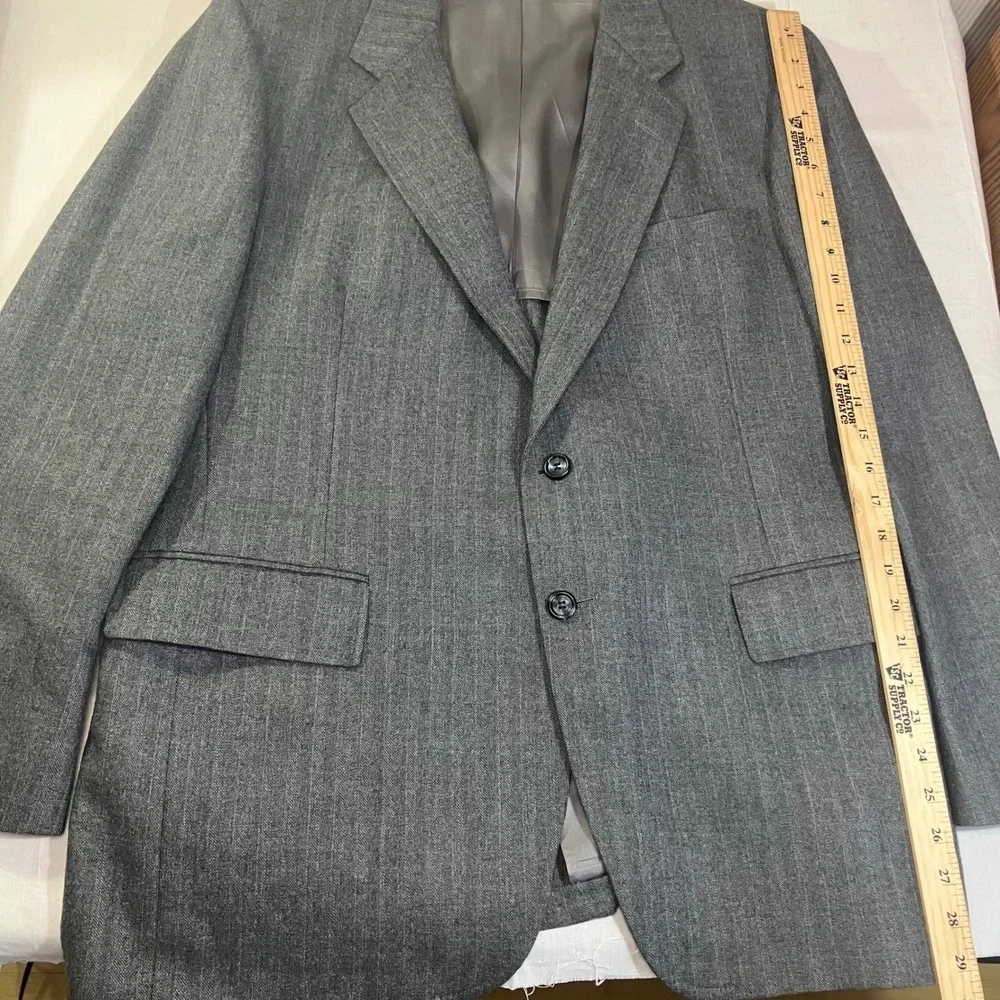 Canterbury Ltd Vintage 3Piece Suit Gray Herringbone Pinstripe 46R Union Made USA